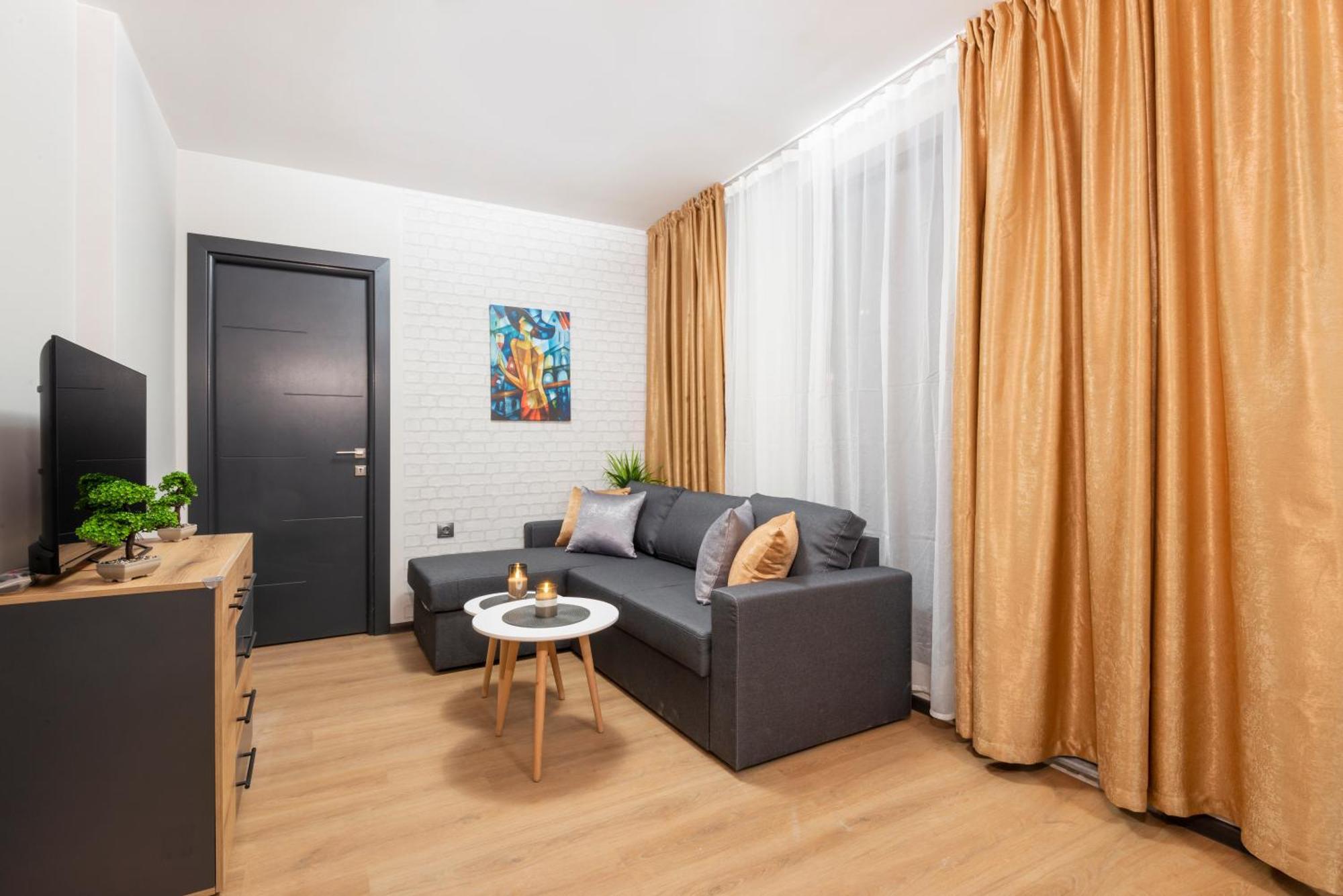 Best Guest 2 Apartments Plovdiv Buitenkant foto