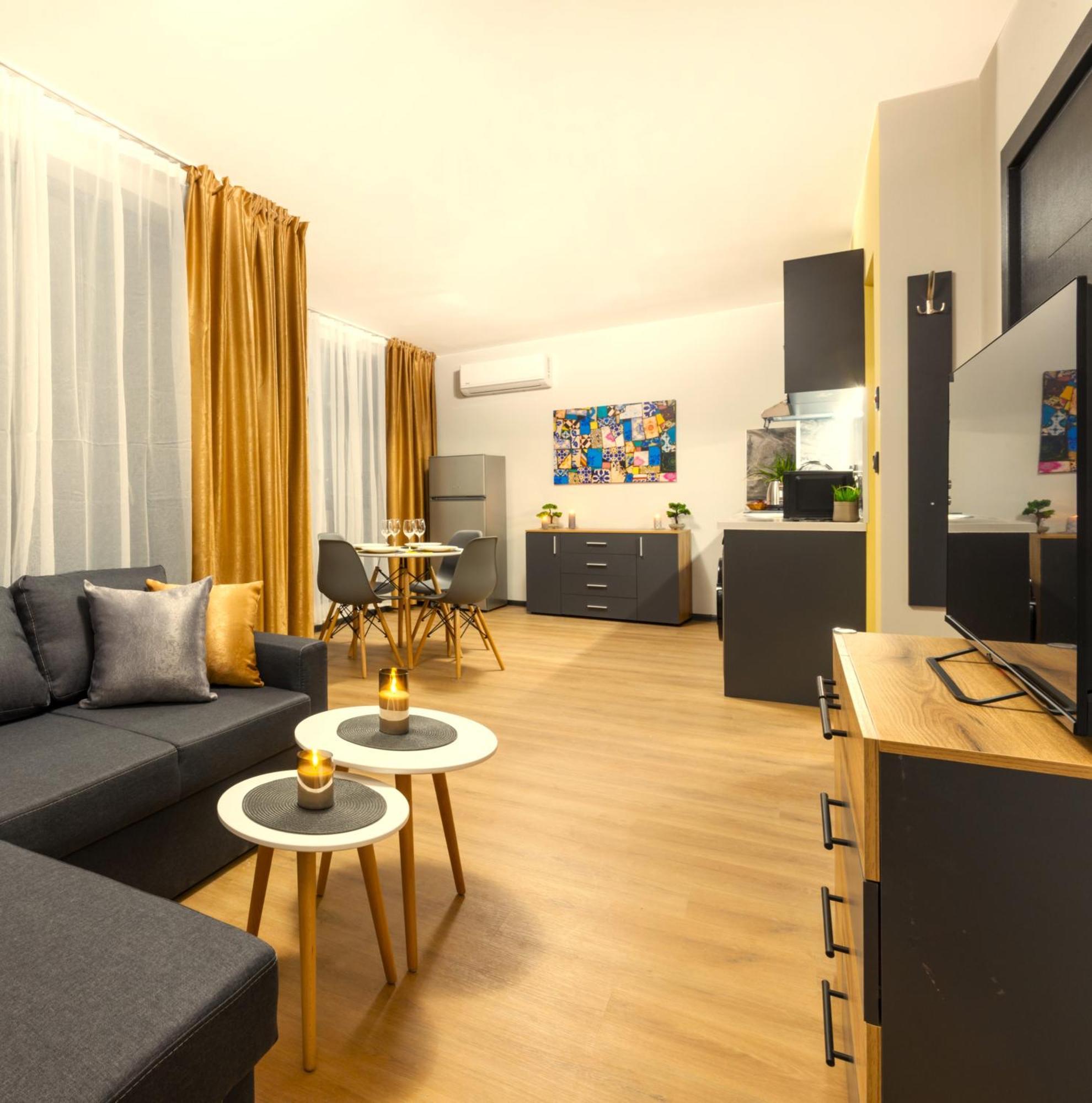 Best Guest 2 Apartments Plovdiv Buitenkant foto